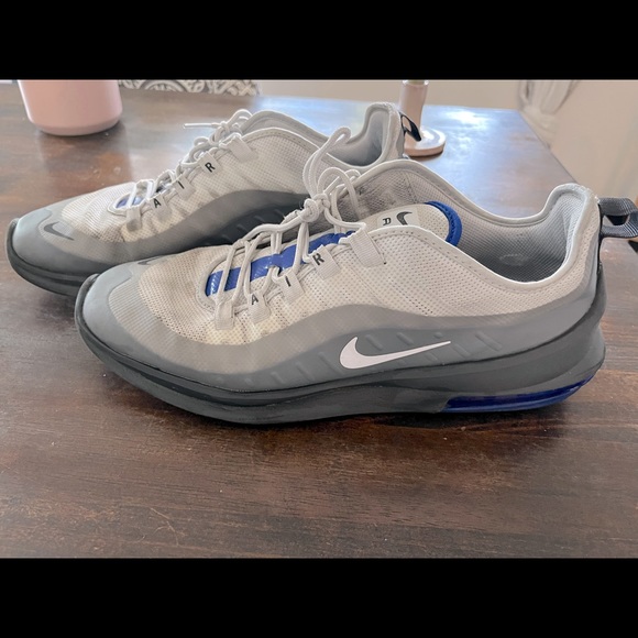 Nike Air Max - Picture 2 of 4